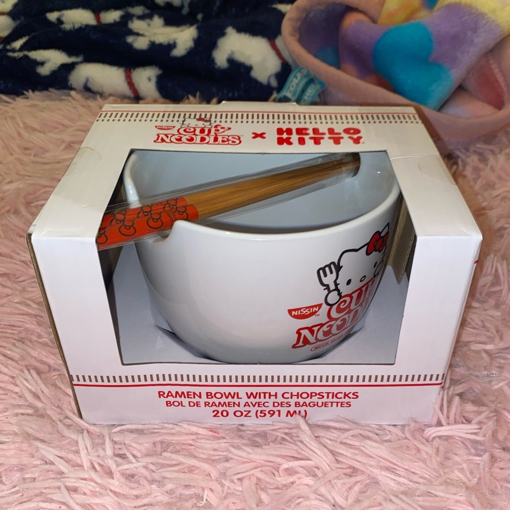 Hello Kitty x Cup of Noodles Ramen Bowl